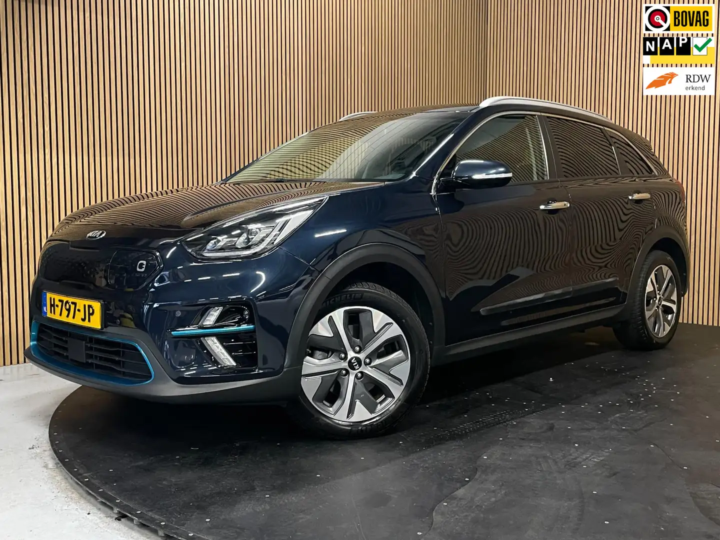 Kia e-Niro ExecutiveLine 64 kWh|FULL OPTION|ACC|CARPLAY|CAMER Blauw - 1