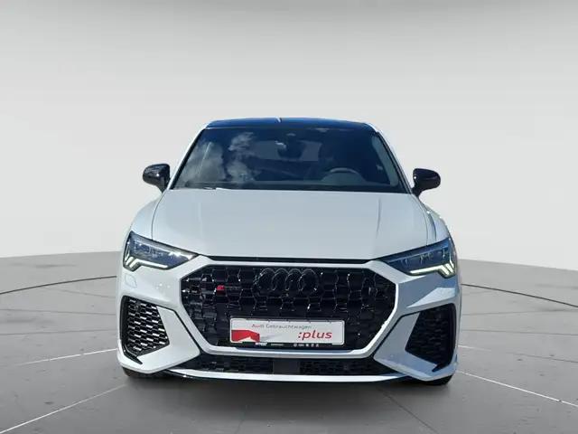 Audi RS Q3 view 2