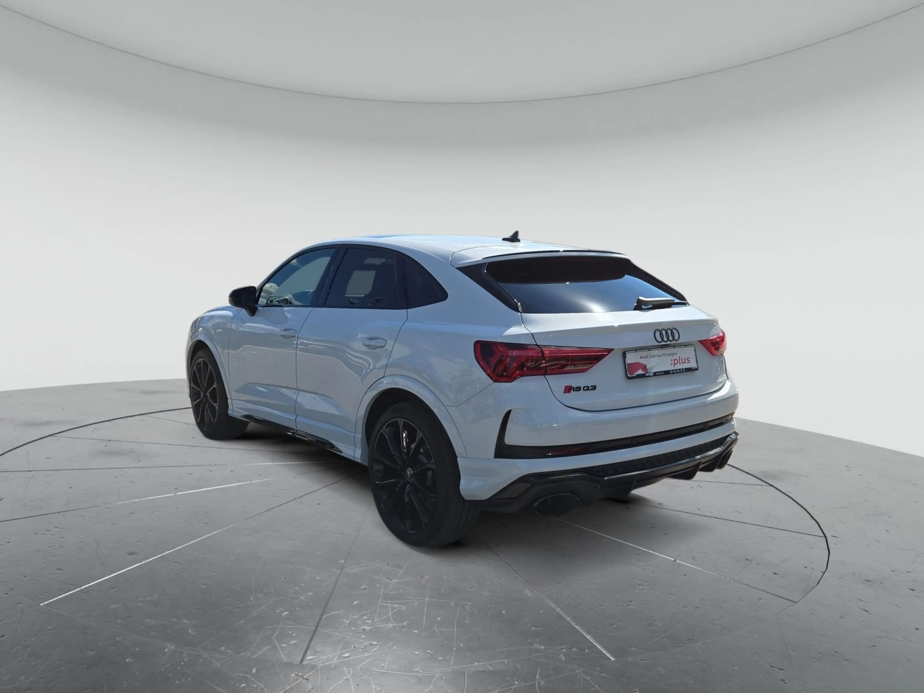 Audi RS Q3 2.5 TFSI qu. S tr., PANO/21"/360 — photo 3