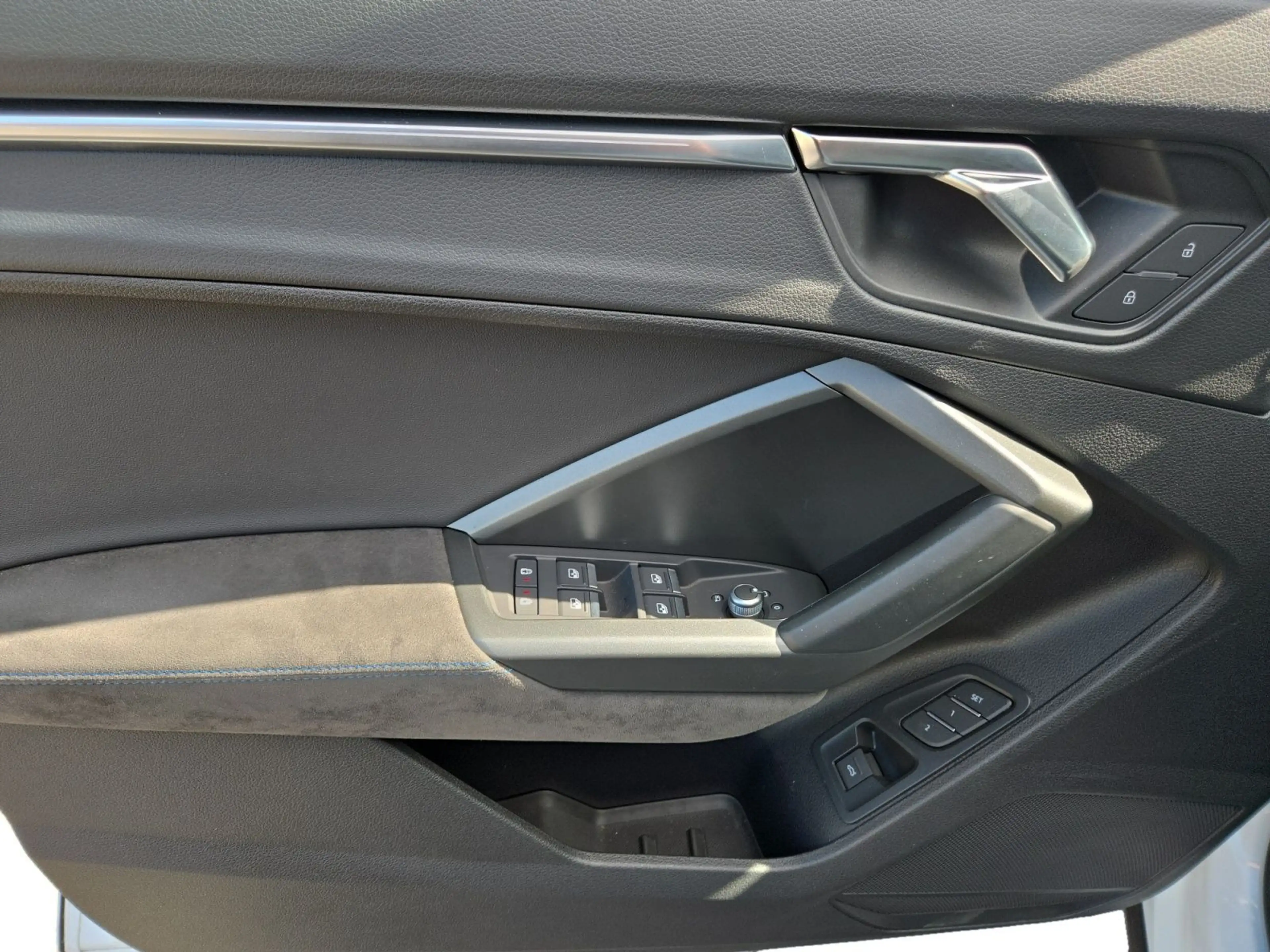 Audi RS Q3 2.5 TFSI qu. S tr., PANO/21"/360 — photo 11
