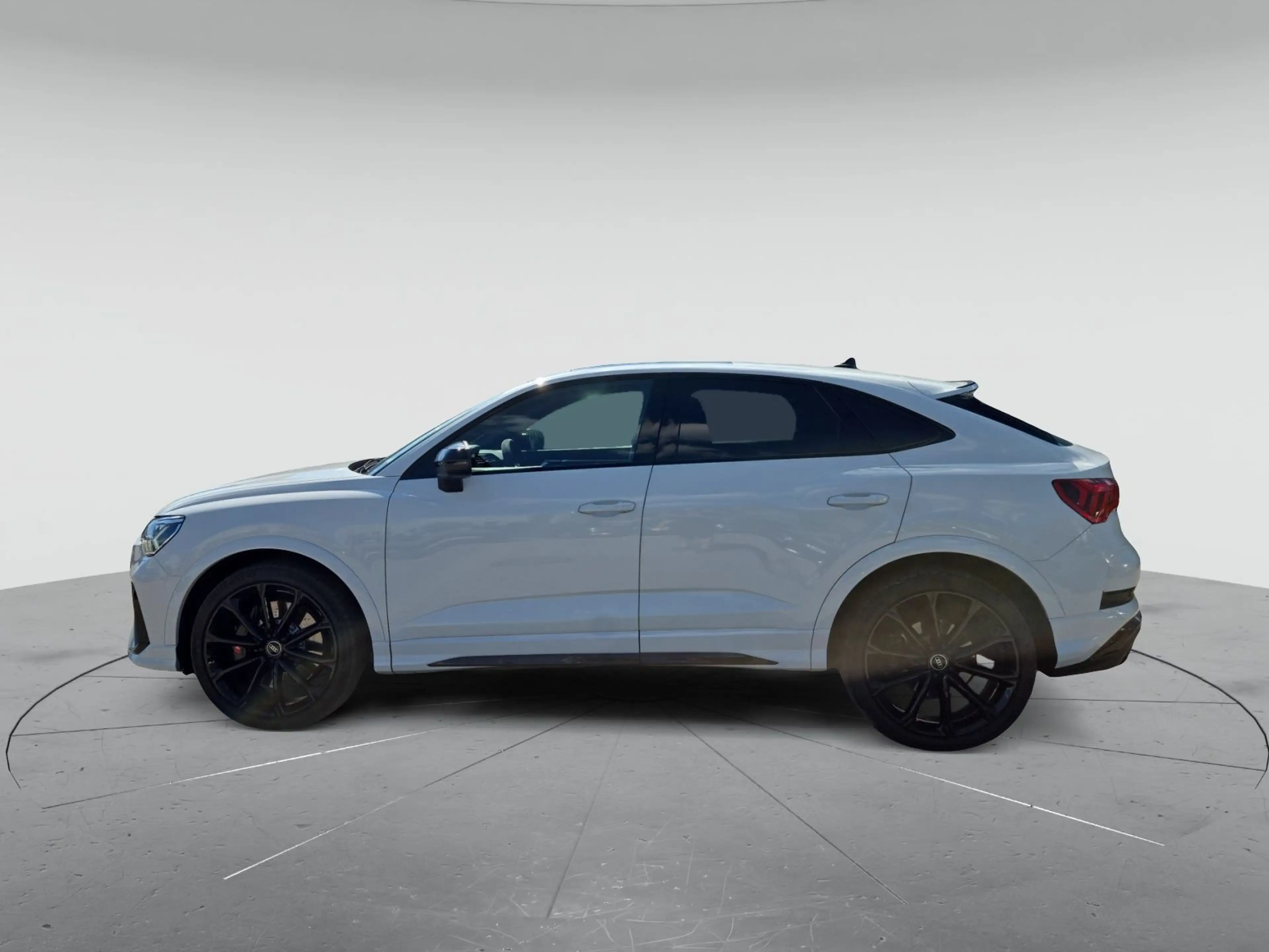 Audi RS Q3 2.5 TFSI qu. S tr., PANO/21"/360 — photo 6