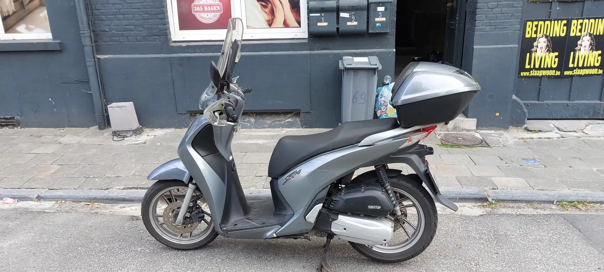 Honda SH 125i Grijs - 2