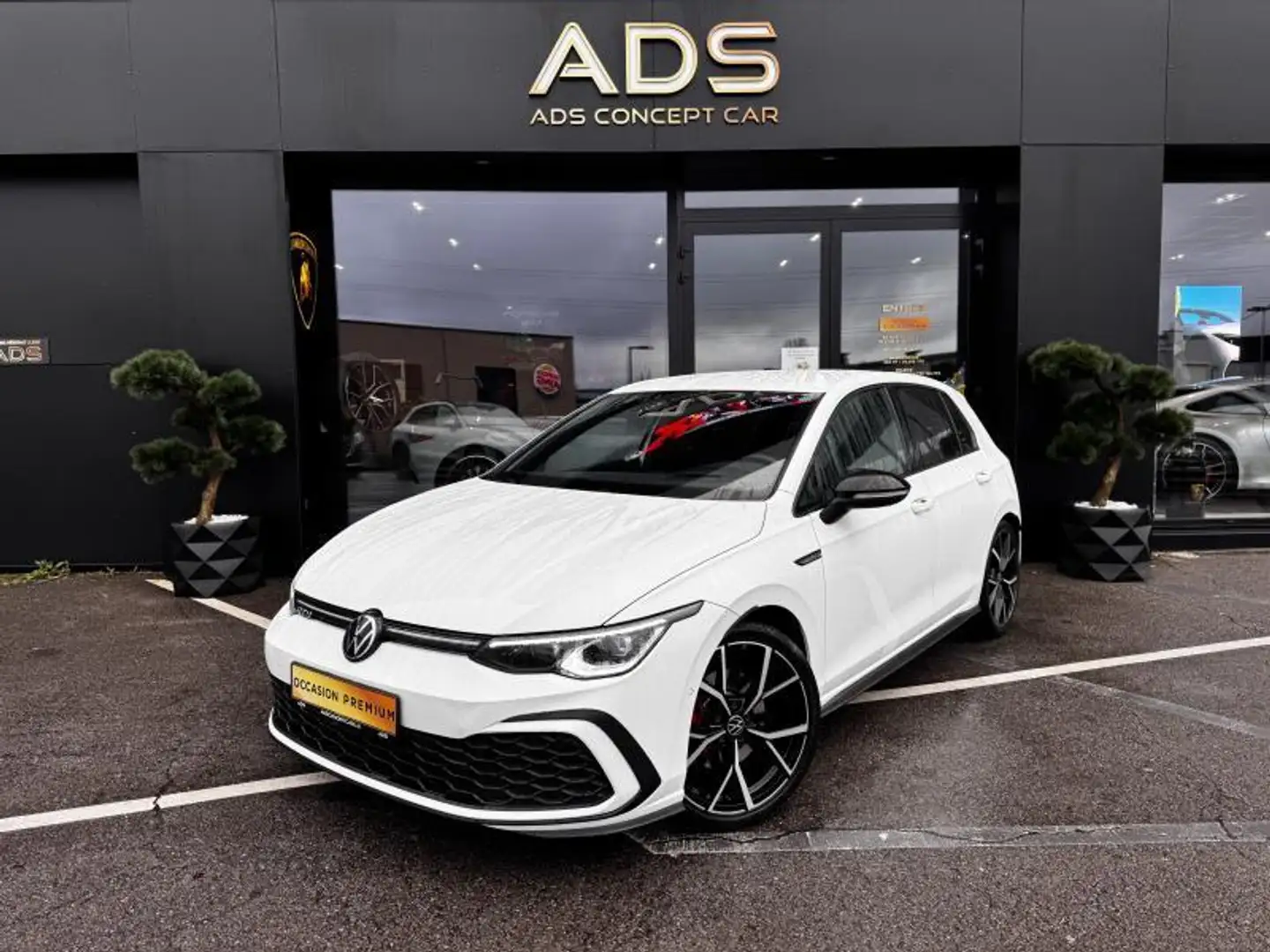 Volkswagen Golf GTD VIII GTD 2.0 TDI SCR 200CV Blanc - 2