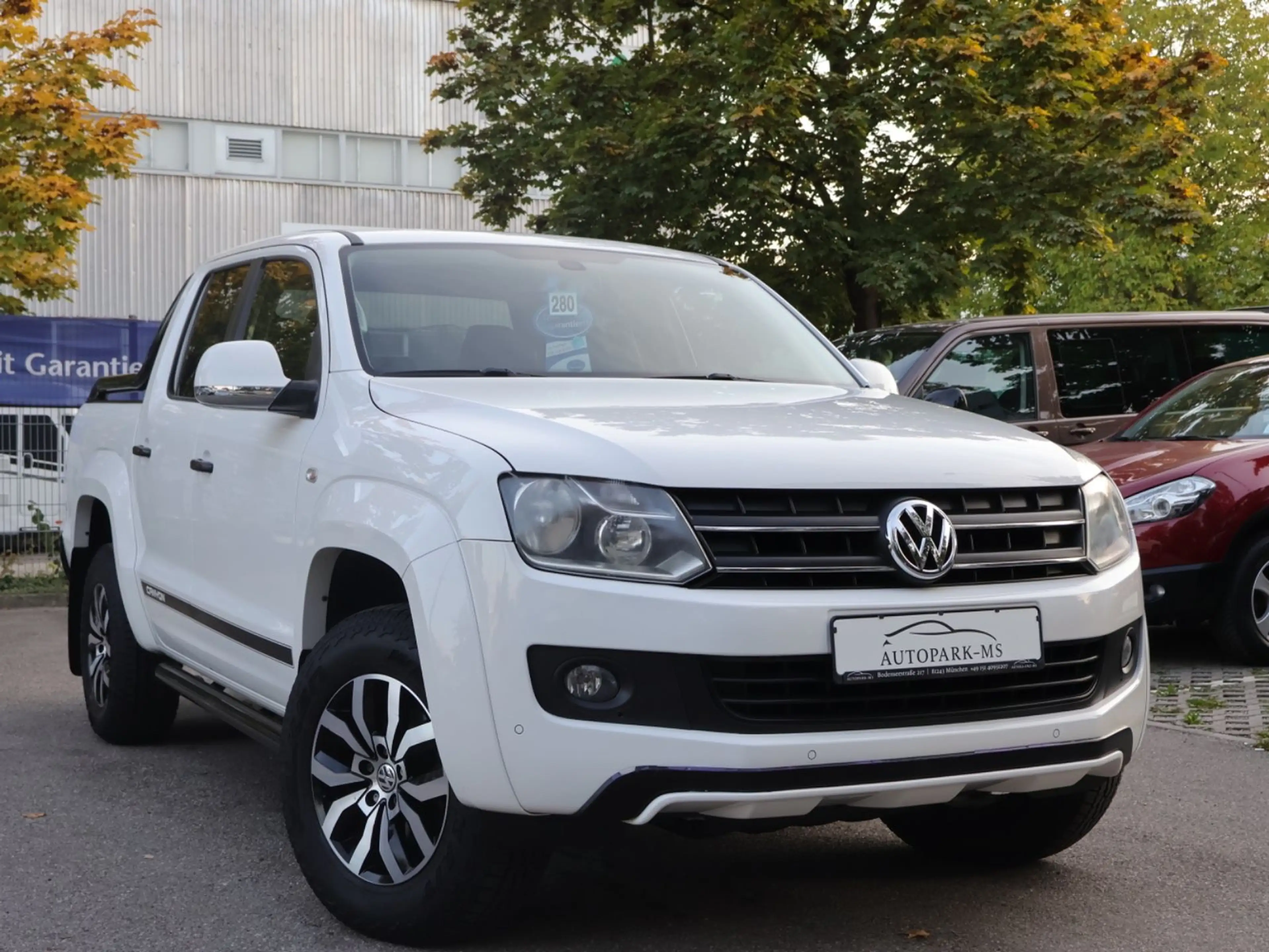 Volkswagen Amarok Canyon DoubleCab 4Motion LEDER-NAVI-AHK — photo 3