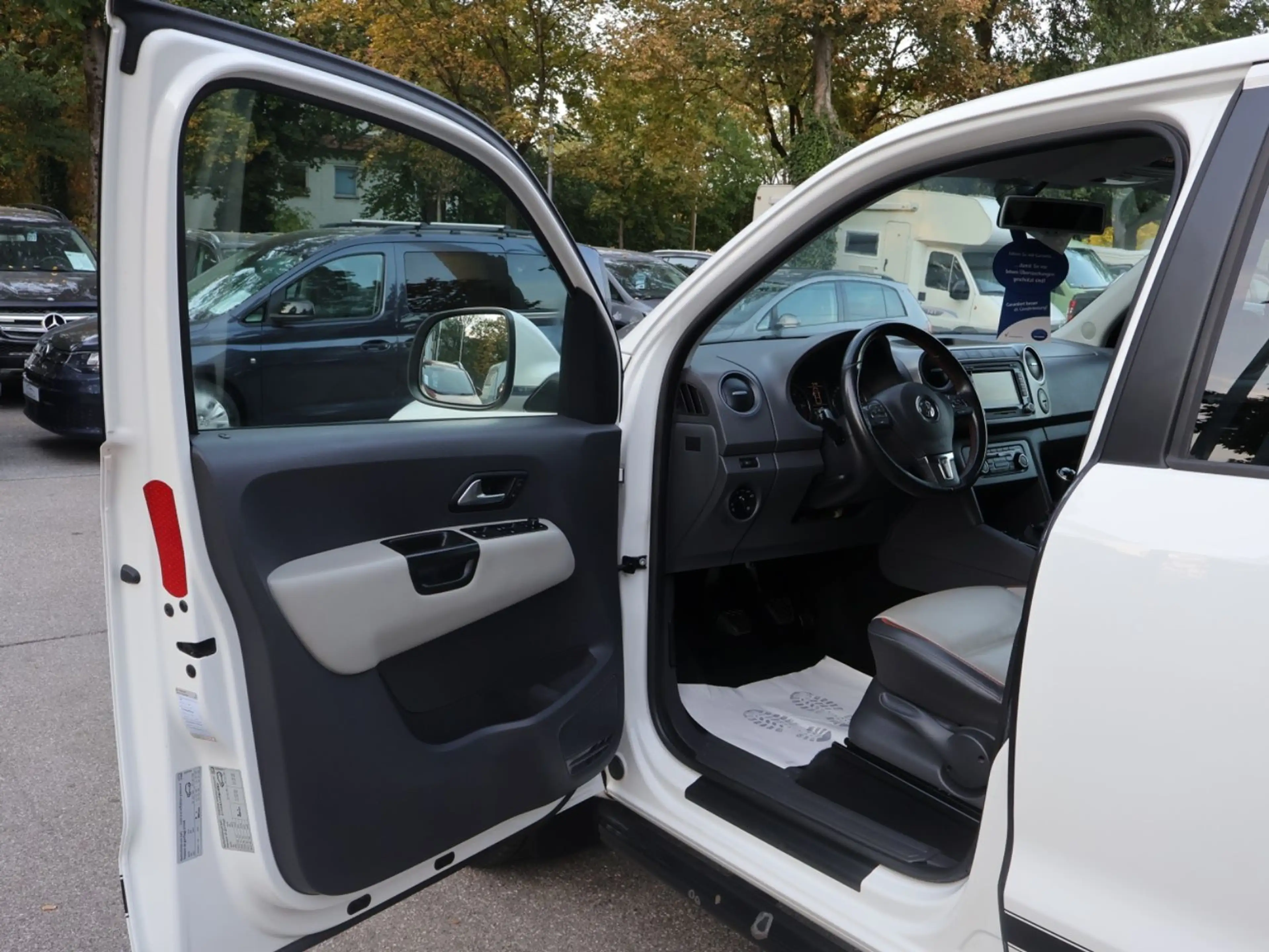 Volkswagen Amarok Canyon DoubleCab 4Motion LEDER-NAVI-AHK — photo 15