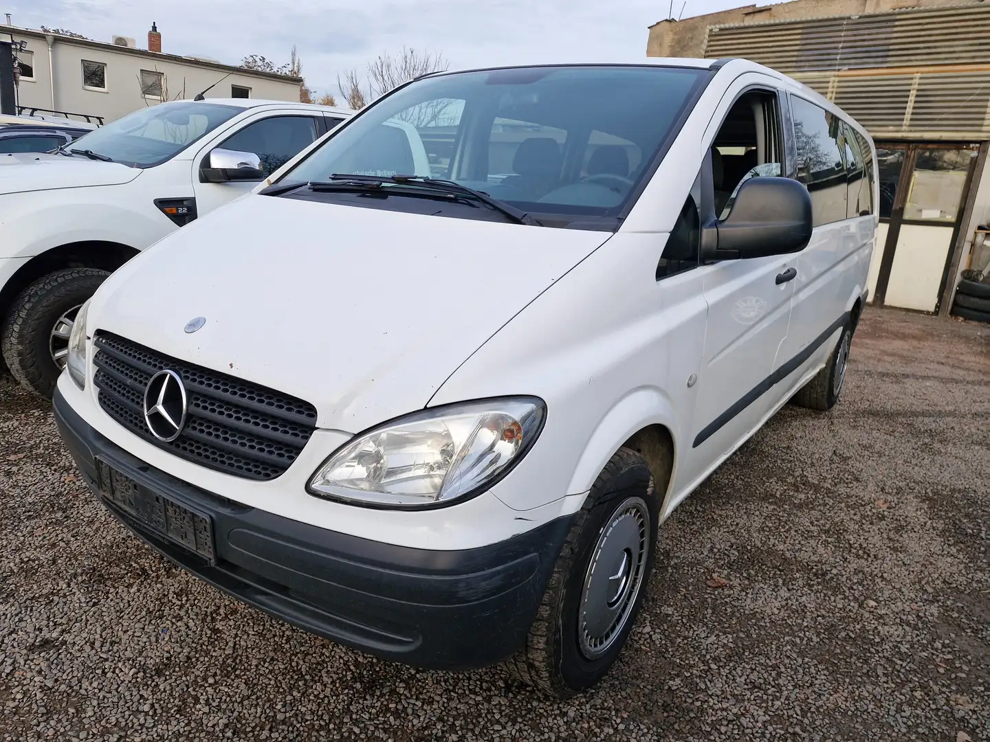 Mercedes-Benz Vito 109 CDI extralang (639.705) Weiß - 2