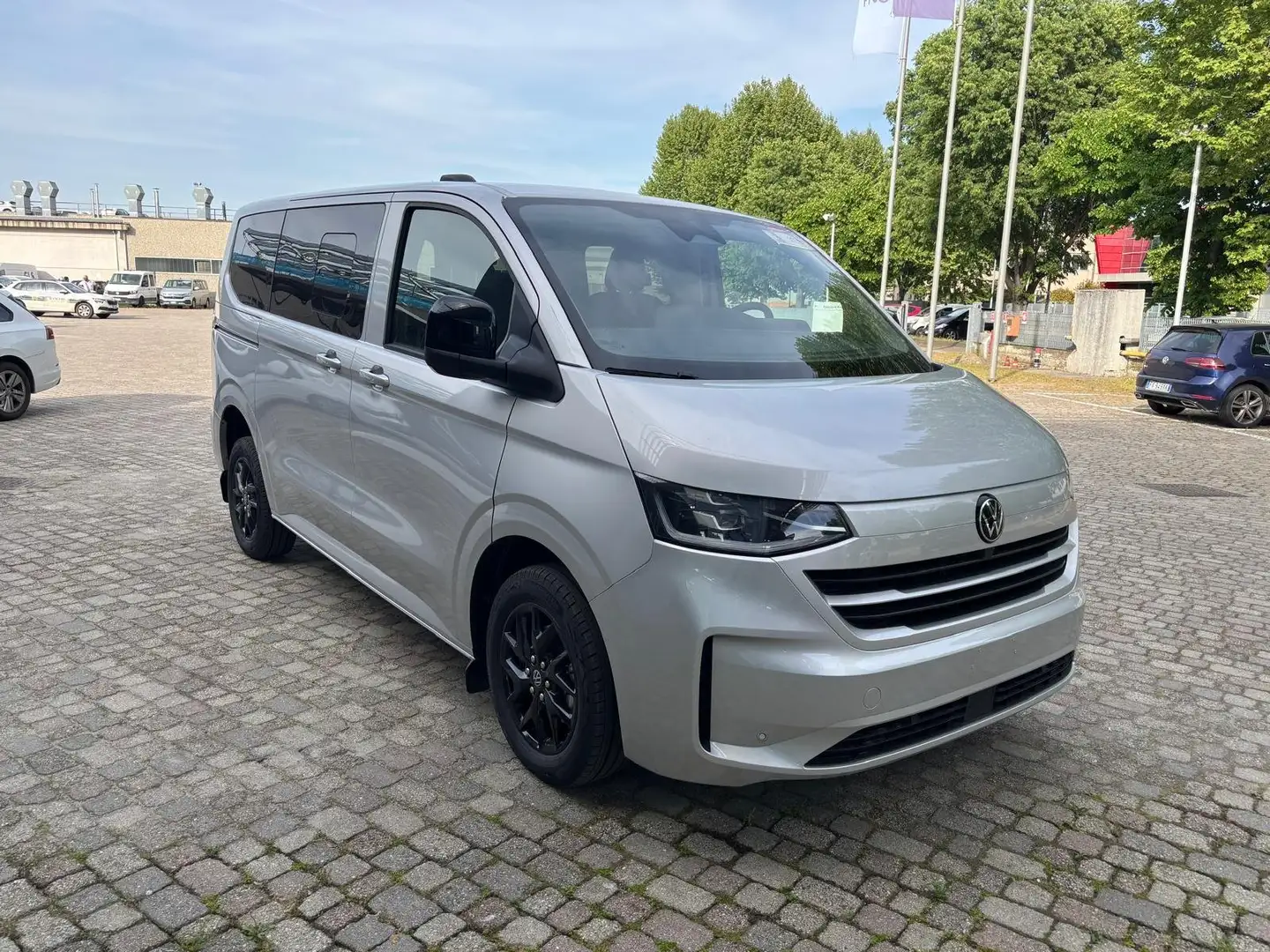 Volkswagen Transporter CARAVELLE 2.0 TDI 150CV aut. 4Motion PC Life Gris - 1