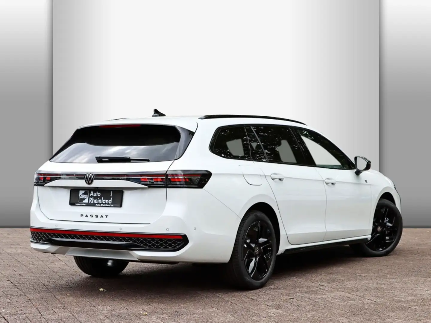 Volkswagen Passat R-Line eHybrid/PANO/AHK/HARMAN KARDON/IQ.DRIVE Weiß - 2