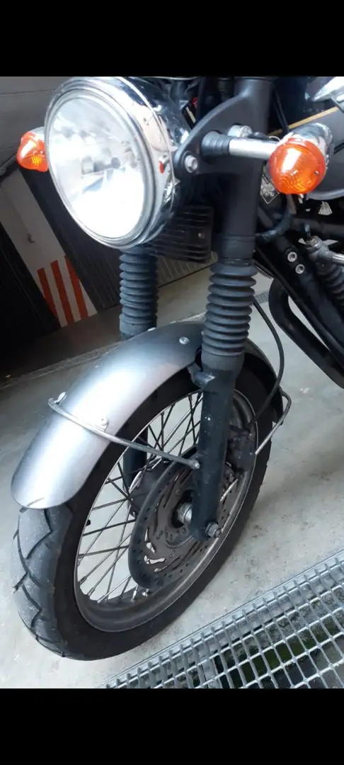 Triumph Bonneville T100 Bicolore - 2