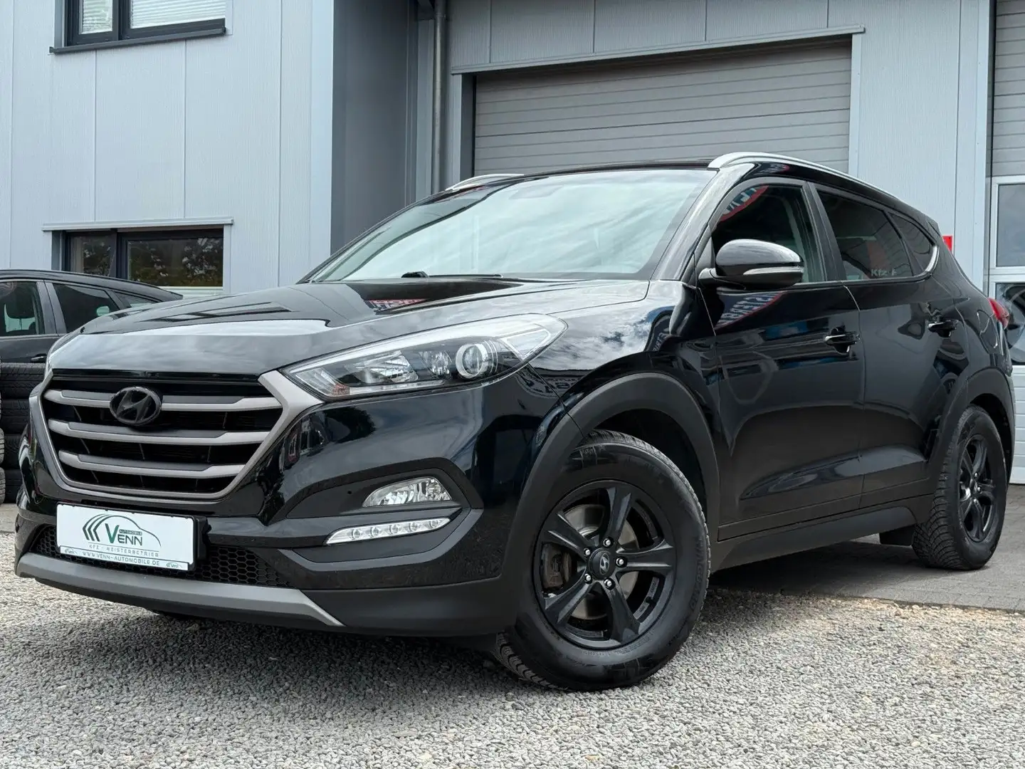 Hyundai TUCSON blue Classic 2WD*RFK*Navi*AHK*SHZ*Klima Schwarz - 1