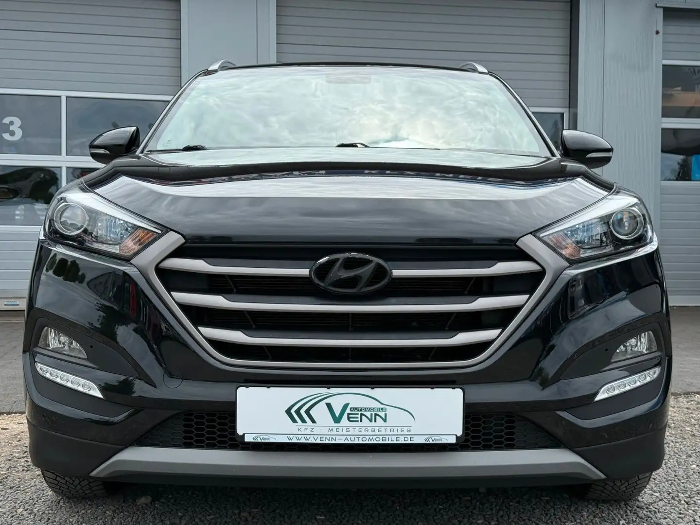 Hyundai TUCSON blue Classic 2WD*RFK*Navi*AHK*SHZ*Klima Schwarz - 2