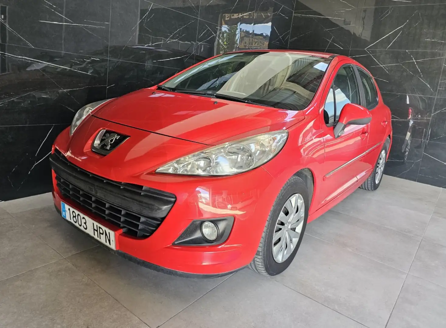Peugeot 207 207+ 1.4HDI FAP Rojo - 1