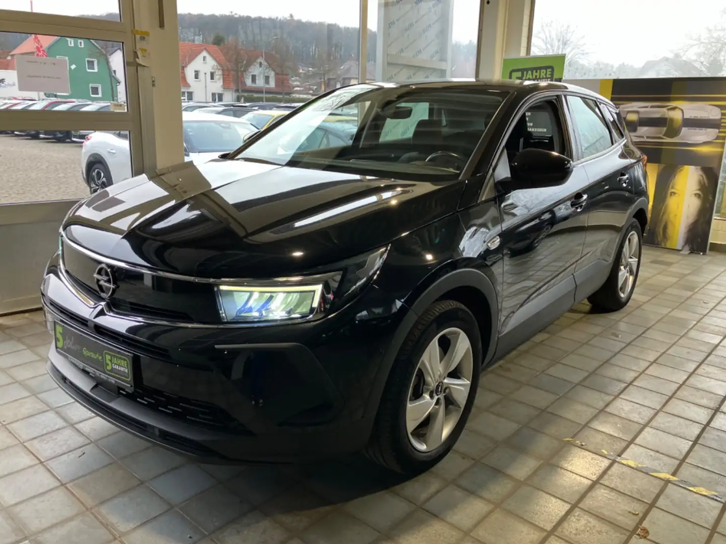 Opel Grandland 1.6T AHK+LED+Navi+Sitzheizung,Klima Schwarz - 2