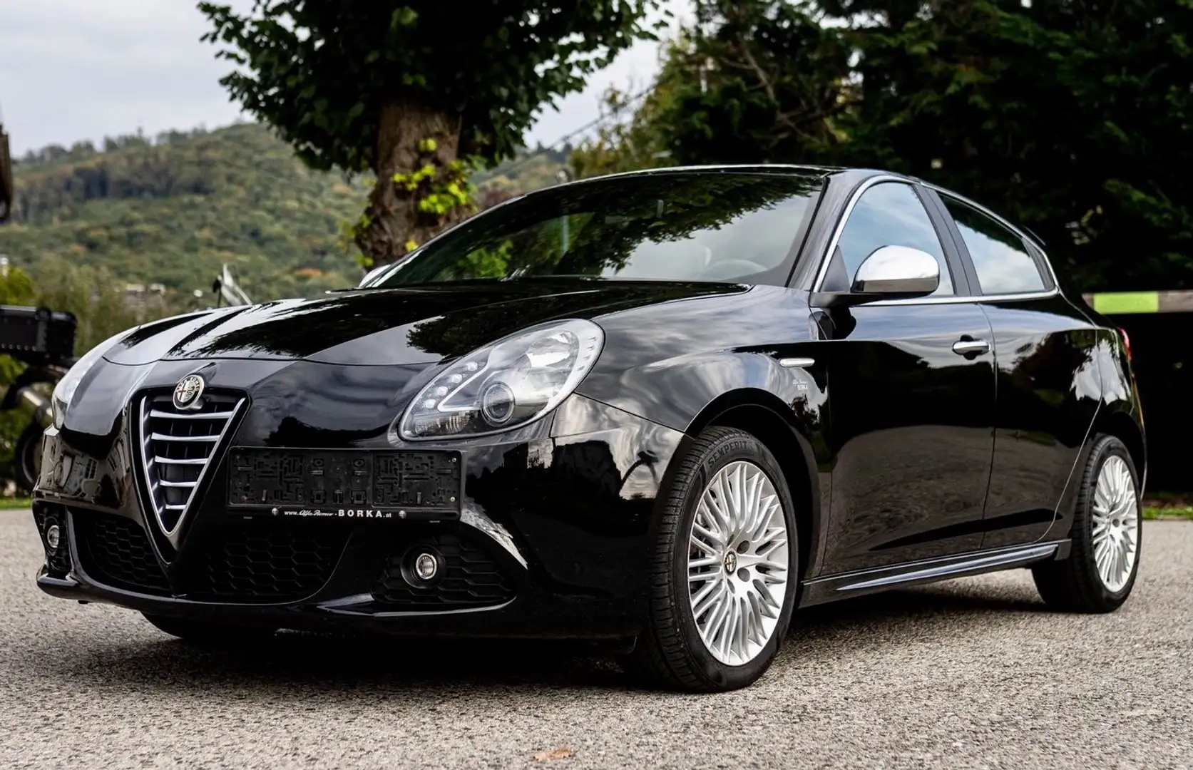 Alfa Romeo Giulietta Giulietta 1,4 TB AUTOMATIK Schwarz - 1