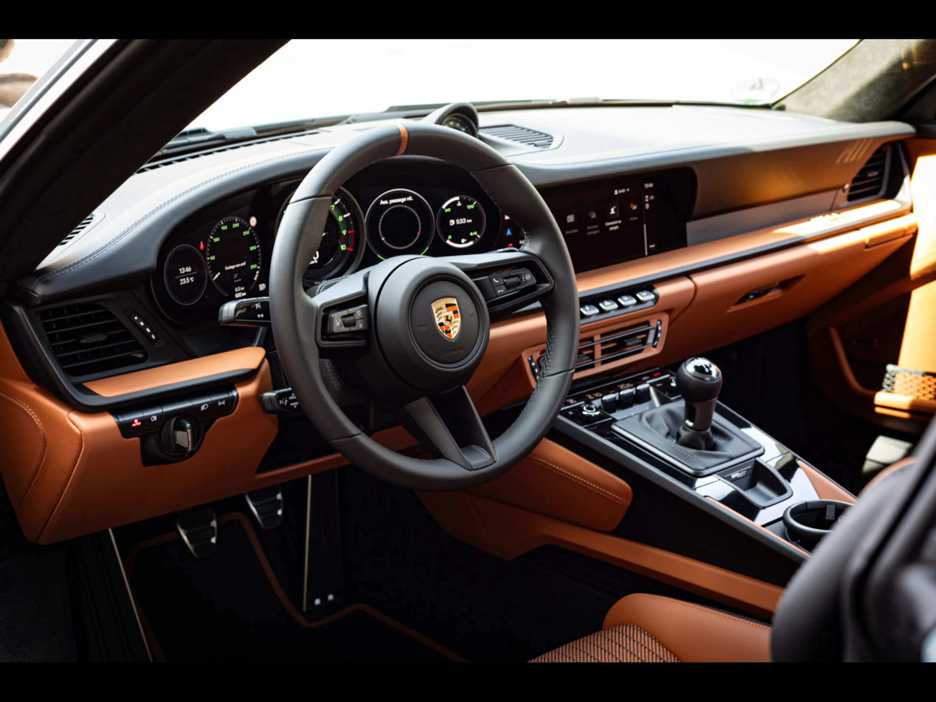 Porsche 911 992.1 S/T°HERITAGE DESIGN PACK°SHOREBLUE°1/1963 — photo 10