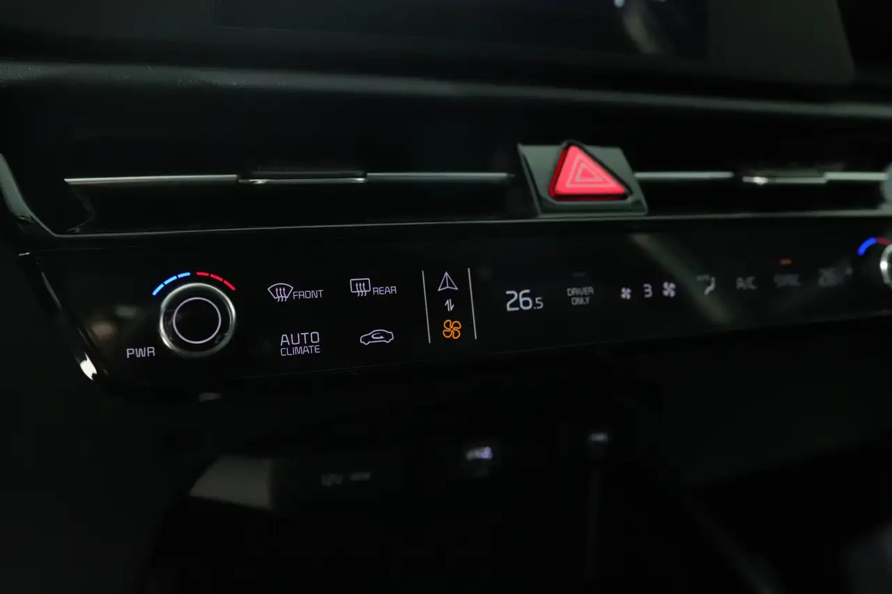 Kia Niro снимка Kia Niro