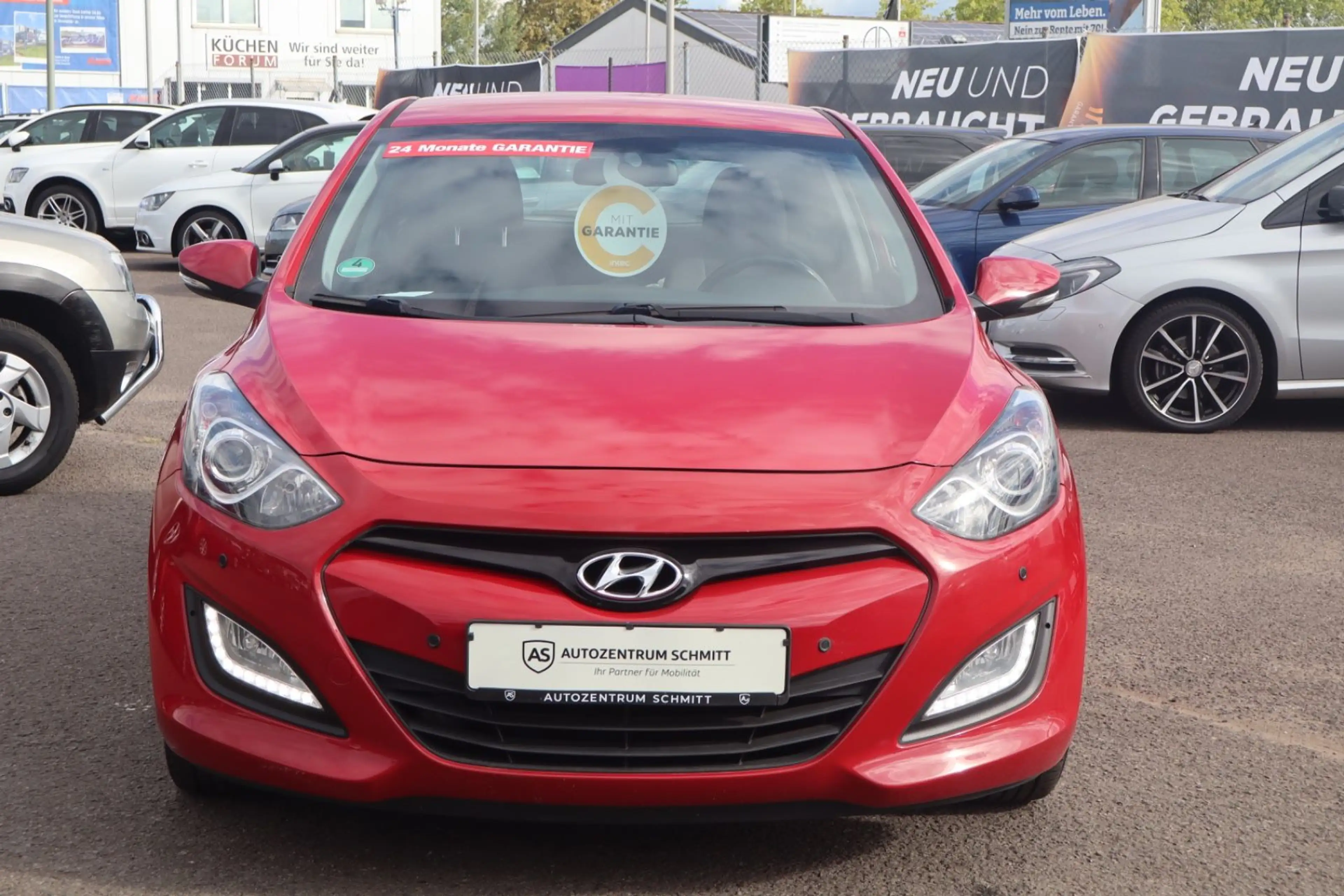 Hyundai i30 FIFA World Cup Edition/GARANTIE/TÜV-03/28/1-HAND — photo 2