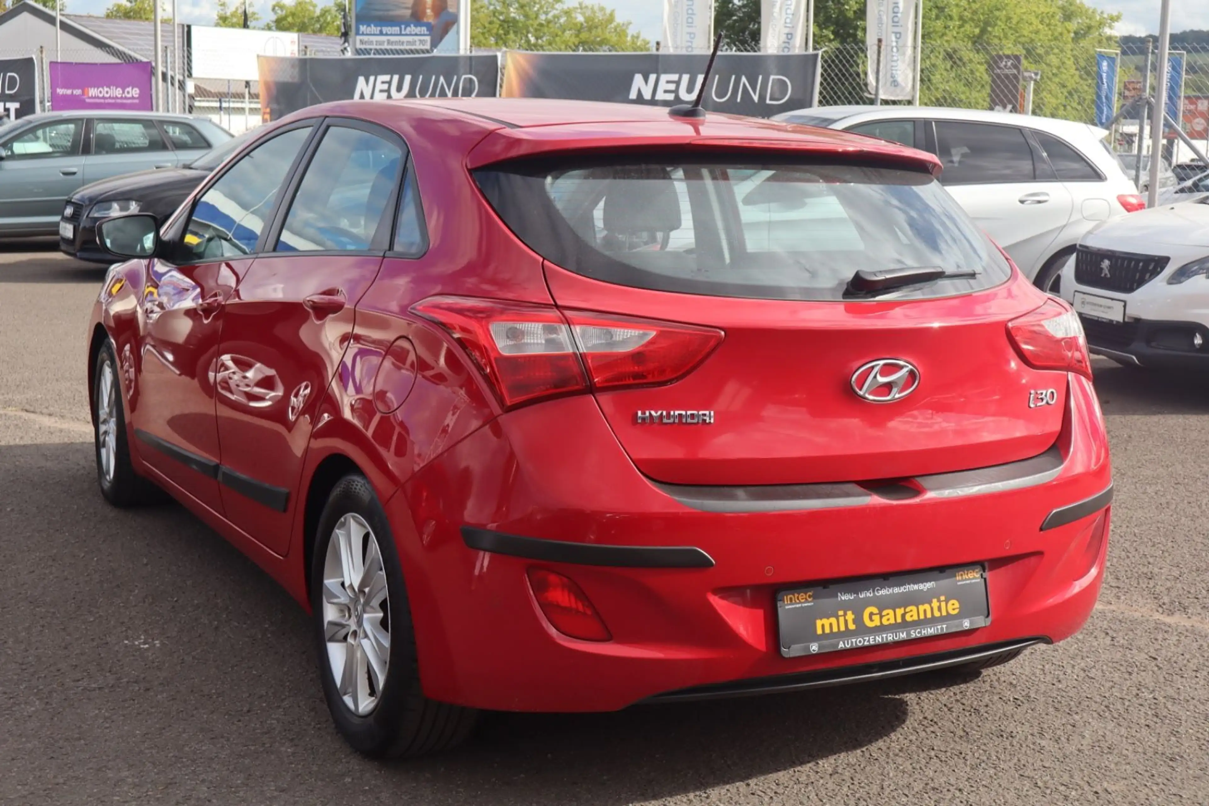 Hyundai i30 FIFA World Cup Edition/GARANTIE/TÜV-03/28/1-HAND — photo 6