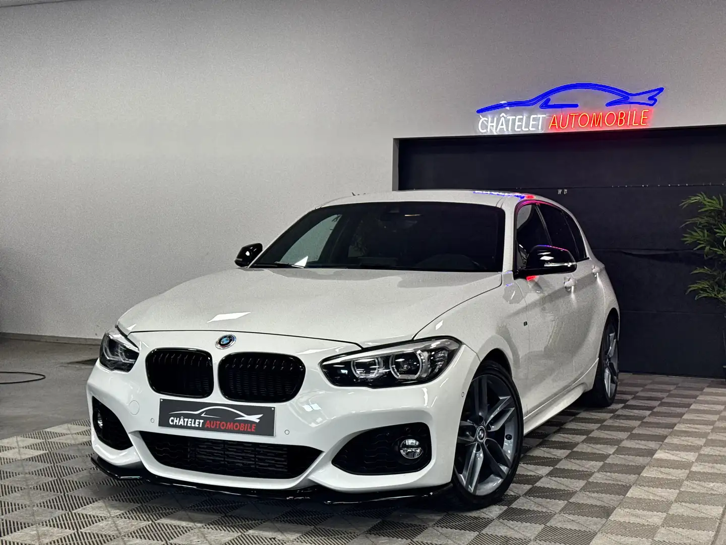 BMW 120 d X-drive Pack M Shadow line Garantie 12 mois Blanco - 1