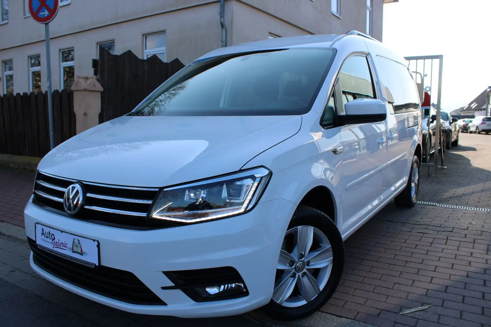 Volkswagen Caddy Maxi Comfortline|Automatik|7-Sitzer| Weiß - 1