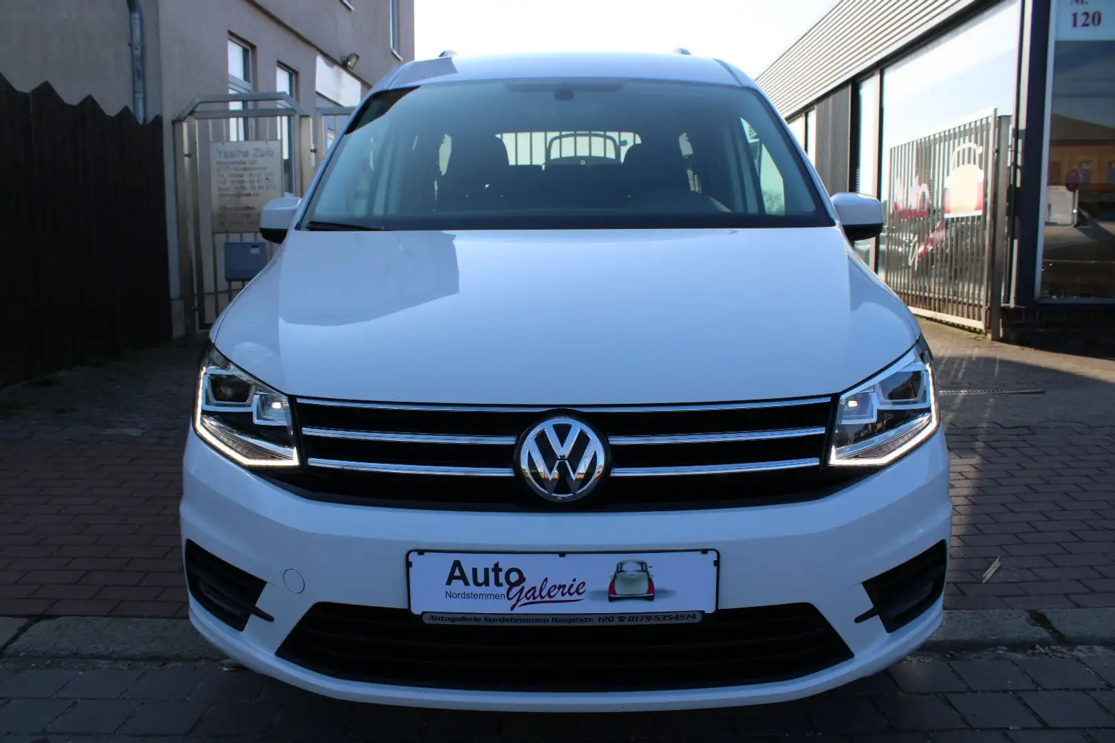 Volkswagen Caddy Maxi Comfortline|Automatik|7-Sitzer| Weiß - 2