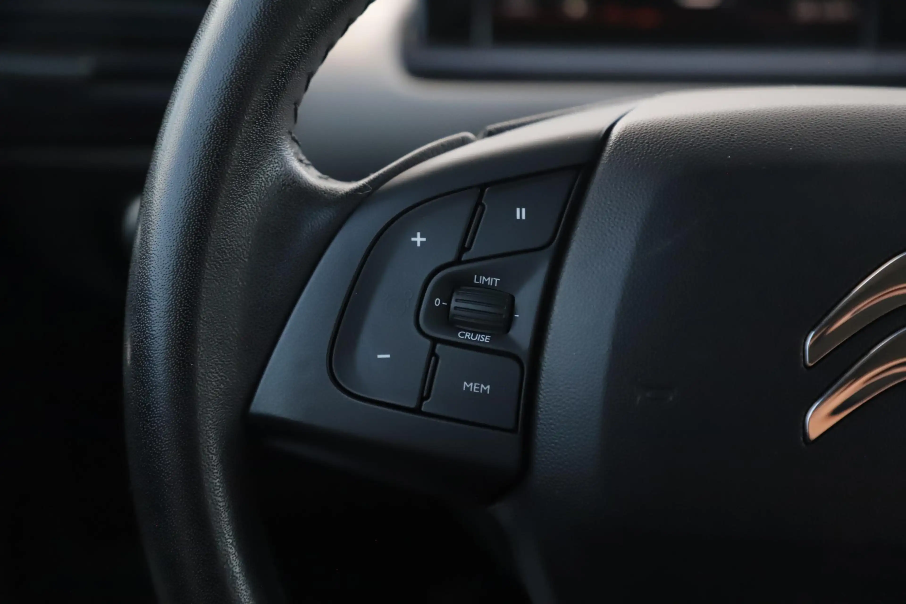 Citroen C4 Cactus 1.2 PureTech Feel 110PK Navigatie Carplay Android — photo 11