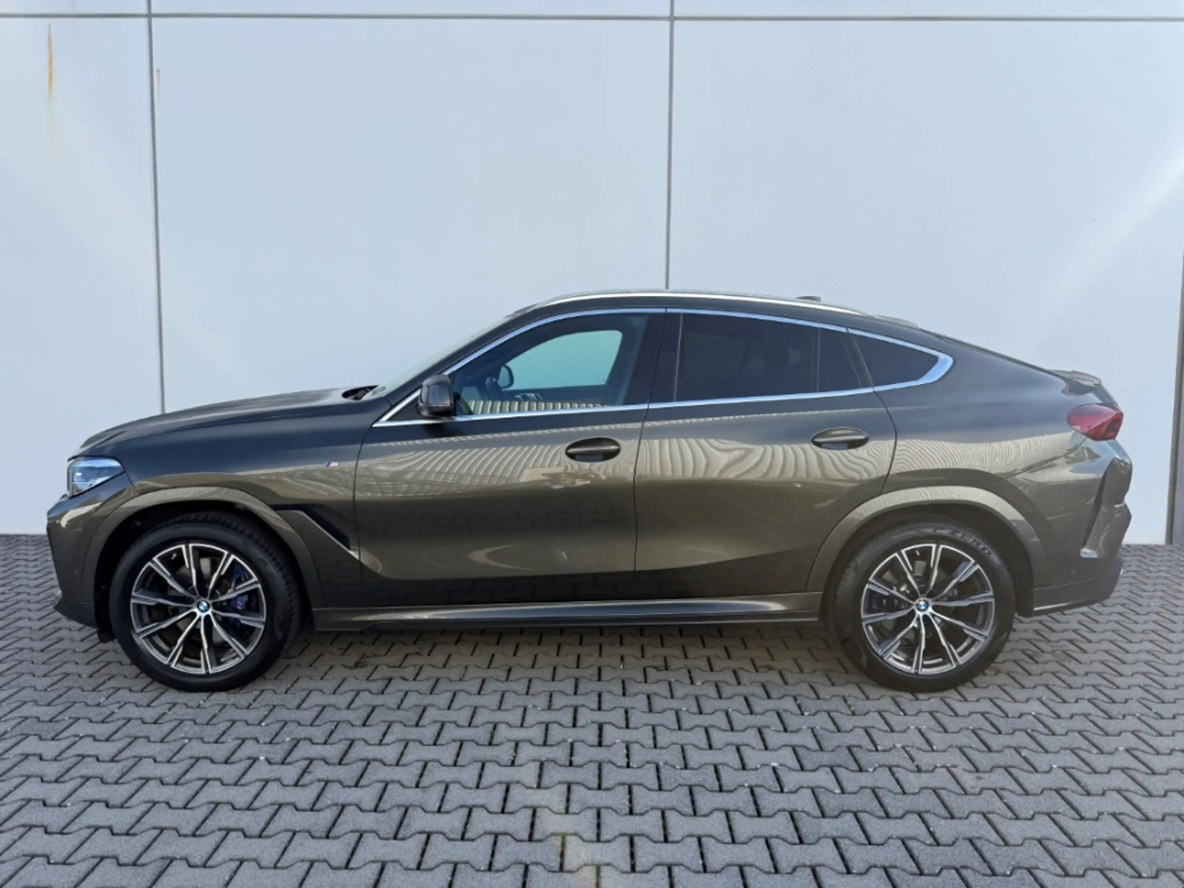 BMW X6 xDrive 30dA M-Sport Sportpaket AD AHK-klappbar AHK — photo 3