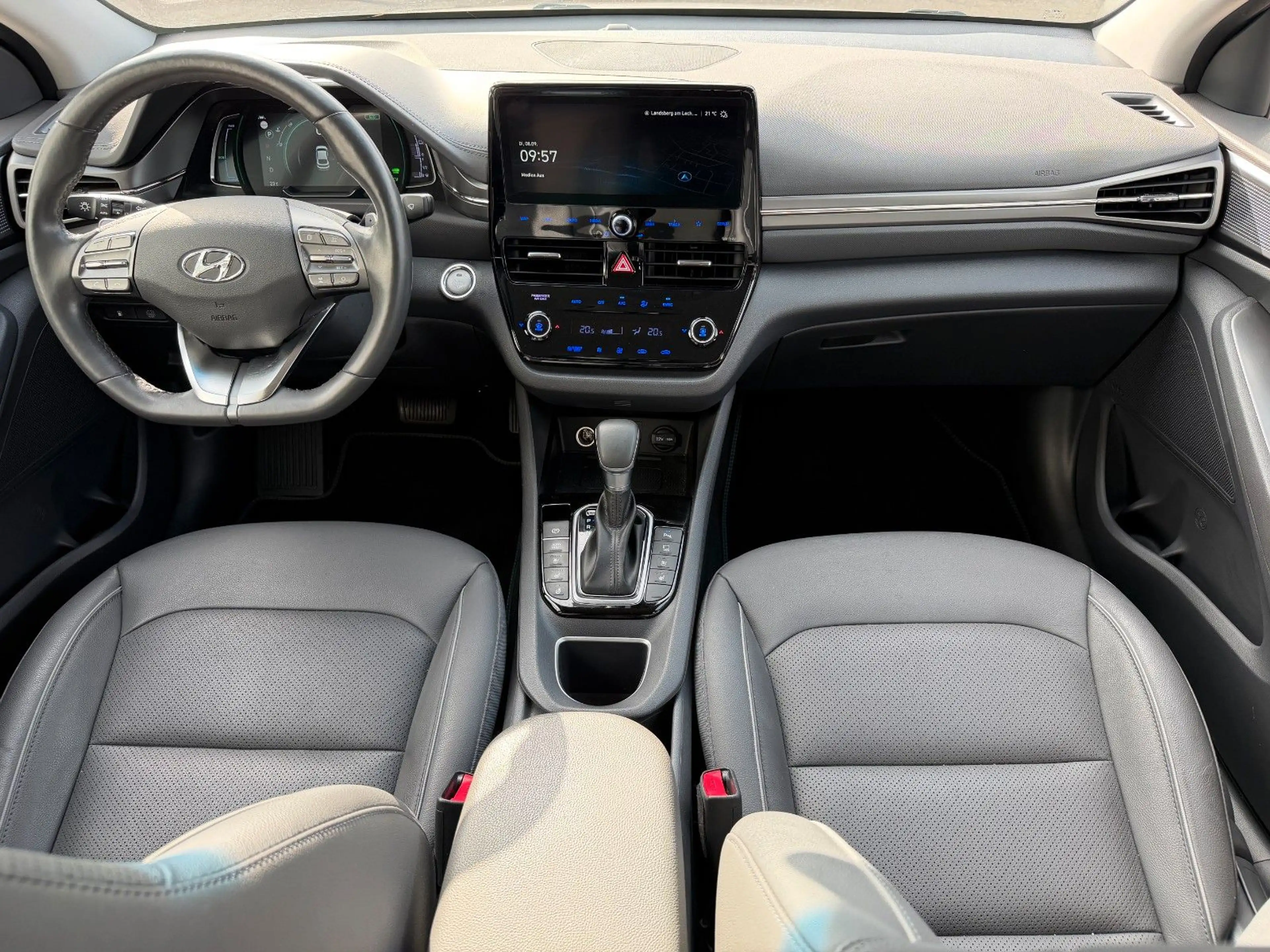 Hyundai IONIQ HEV Premium / GJR — photo 12
