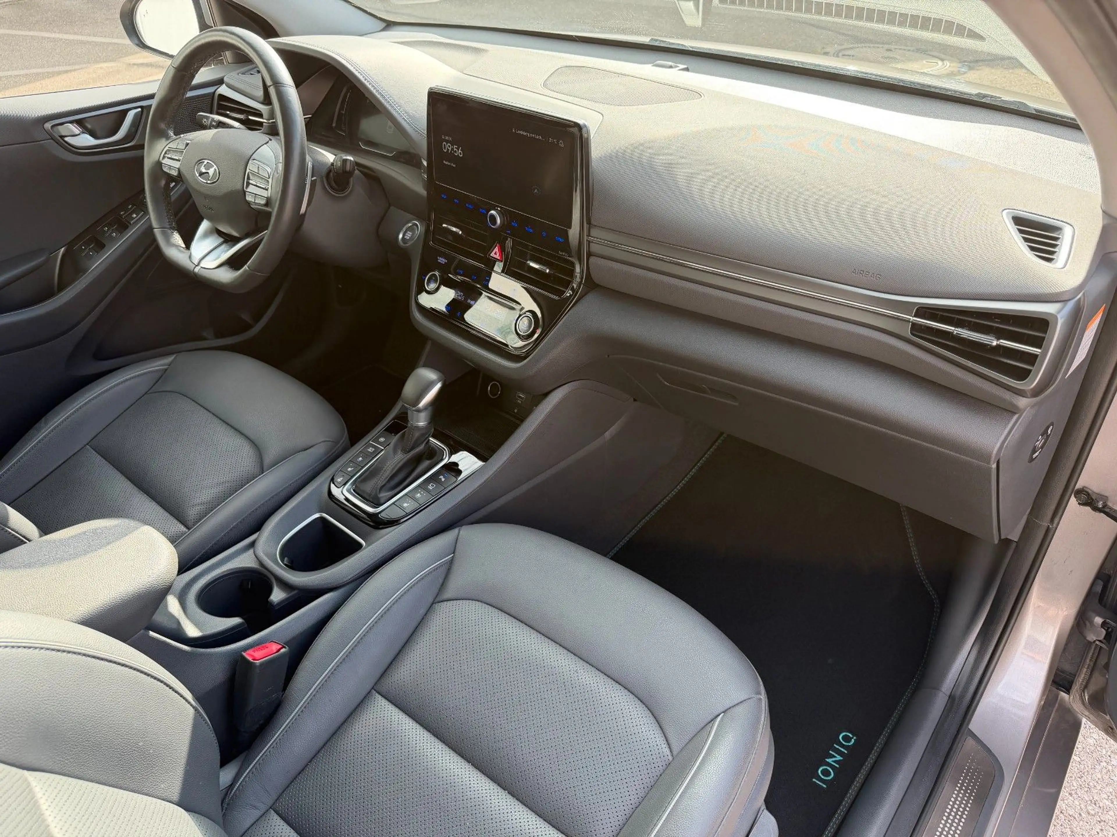 Hyundai IONIQ HEV Premium / GJR — photo 8