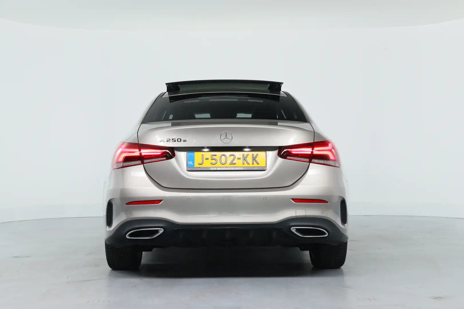 Mercedes-Benz A 250 e Business Solution AMG Limited | Open Dak | Wide- Grijs - 2