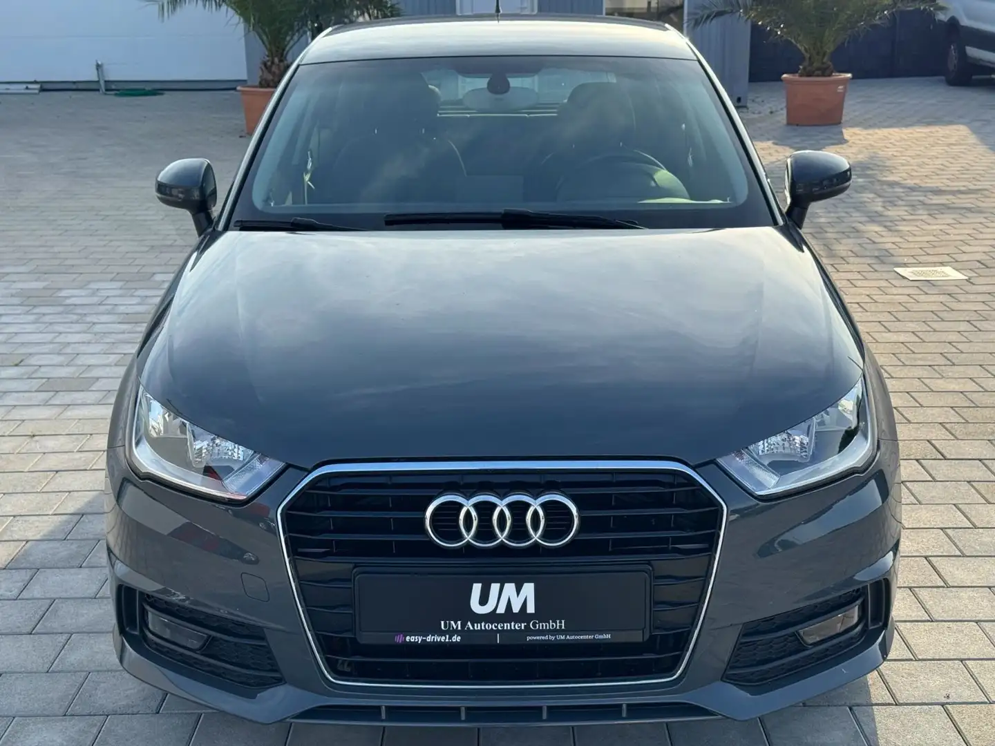 Audi A1 Sportback S-Line 1.0/NAVI/PDC/SHZ/KLIMA/BLUET Grau - 2