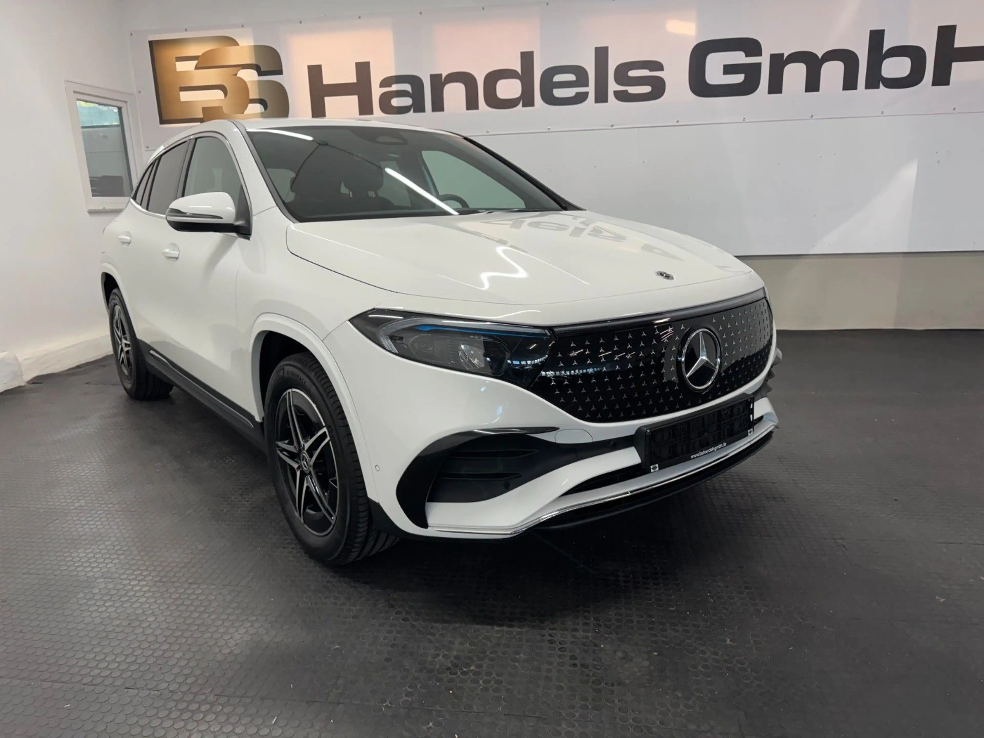 Mercedes-Benz EQA 250+ AMG LINE*LED*WIDE*KAMERA*SHZ*