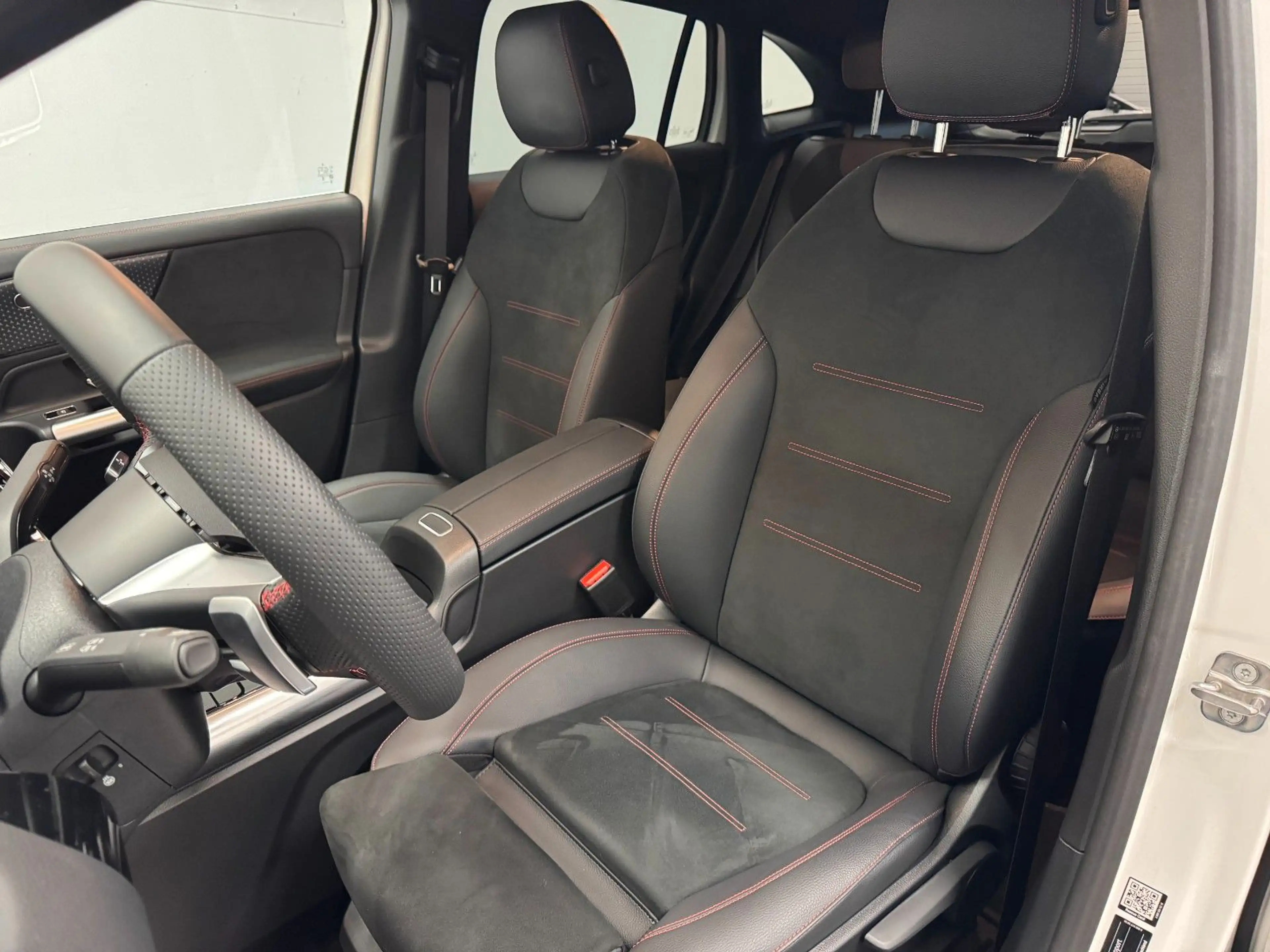 Mercedes-Benz EQA 250+ AMG LINE*LED*WIDE*KAMERA*SHZ* — photo 10