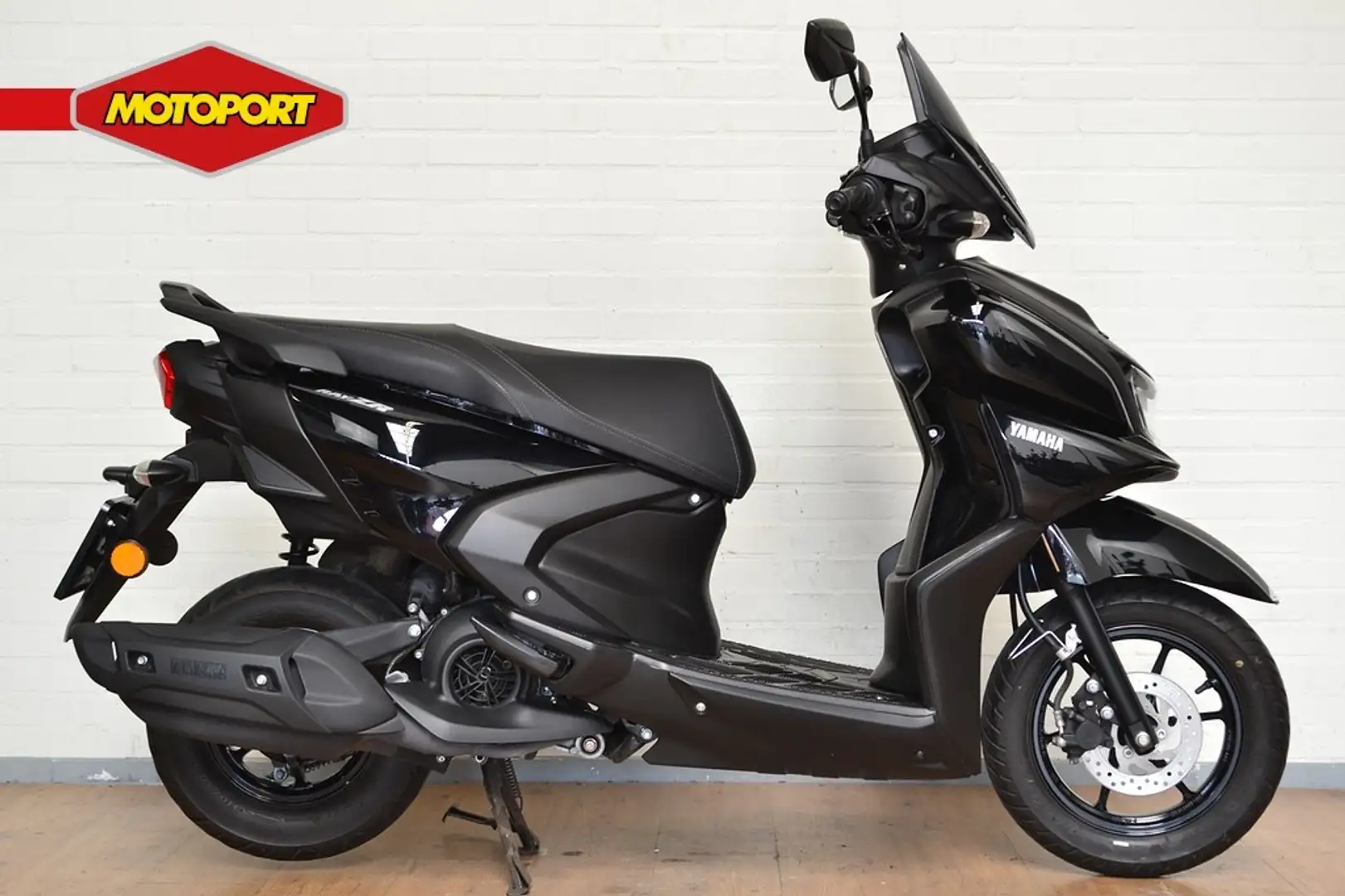 Yamaha RayZR Zwart - 1