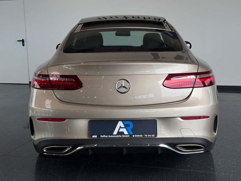 Mercedes-Benz E 300 Coupe*AMG*PANO*BURMESTER*WIDESCREEN*LED* — photo 9