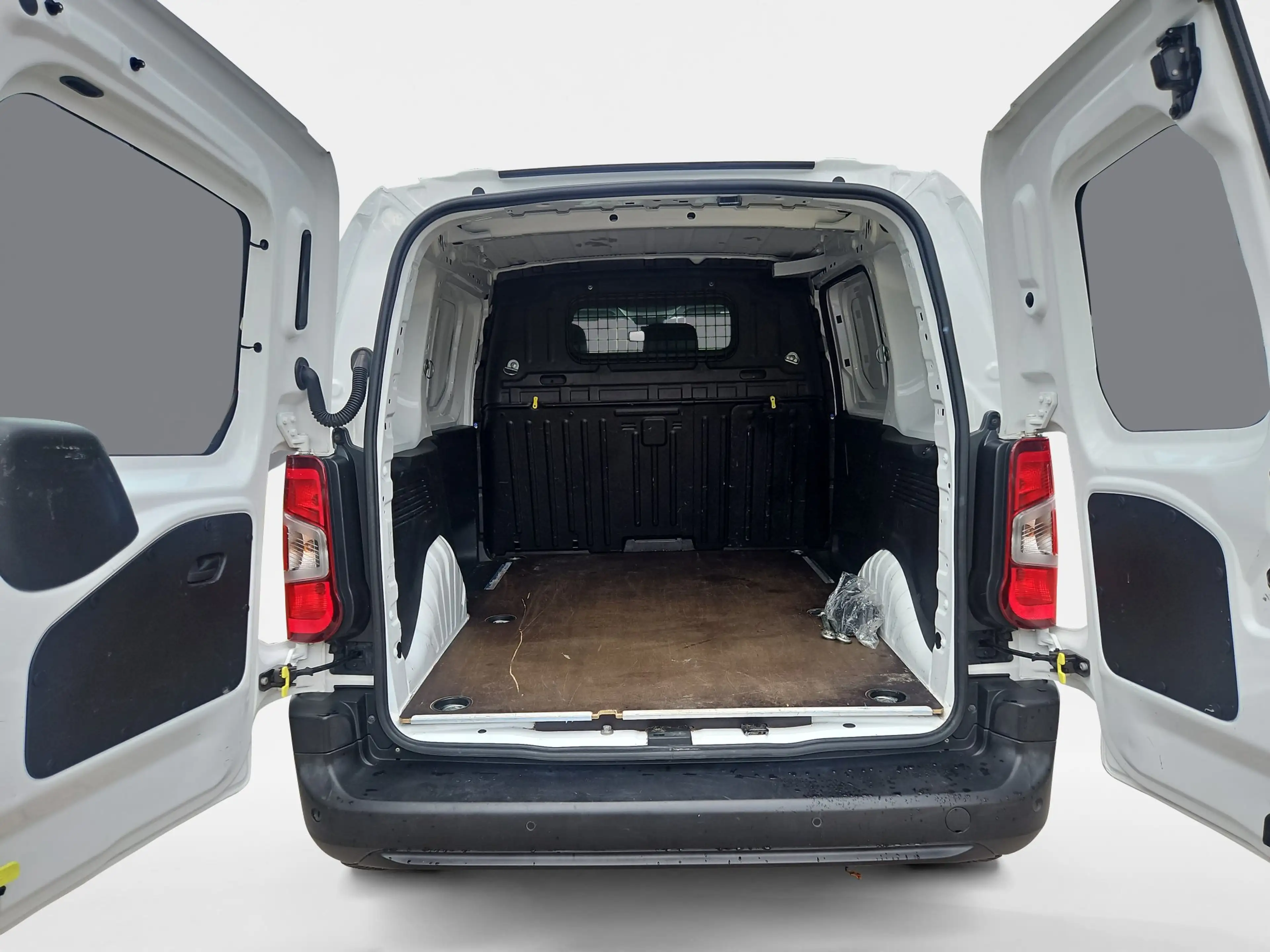 Toyota Proace City 1.5 D4D Launch edition L1 2xKlima — photo 15