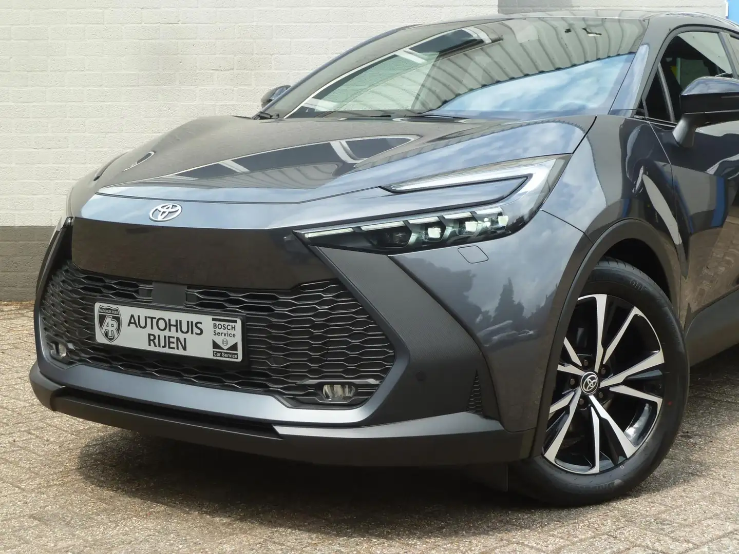 Toyota C-HR 1.8 Hybrid 140 First Edition|Groot-Navi|Stoel/Stuu Gris - 2