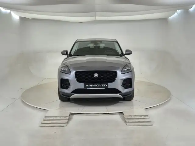 Jaguar E-Pace view 8
