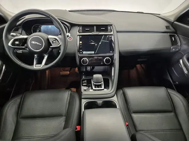 Jaguar E-Pace view 4