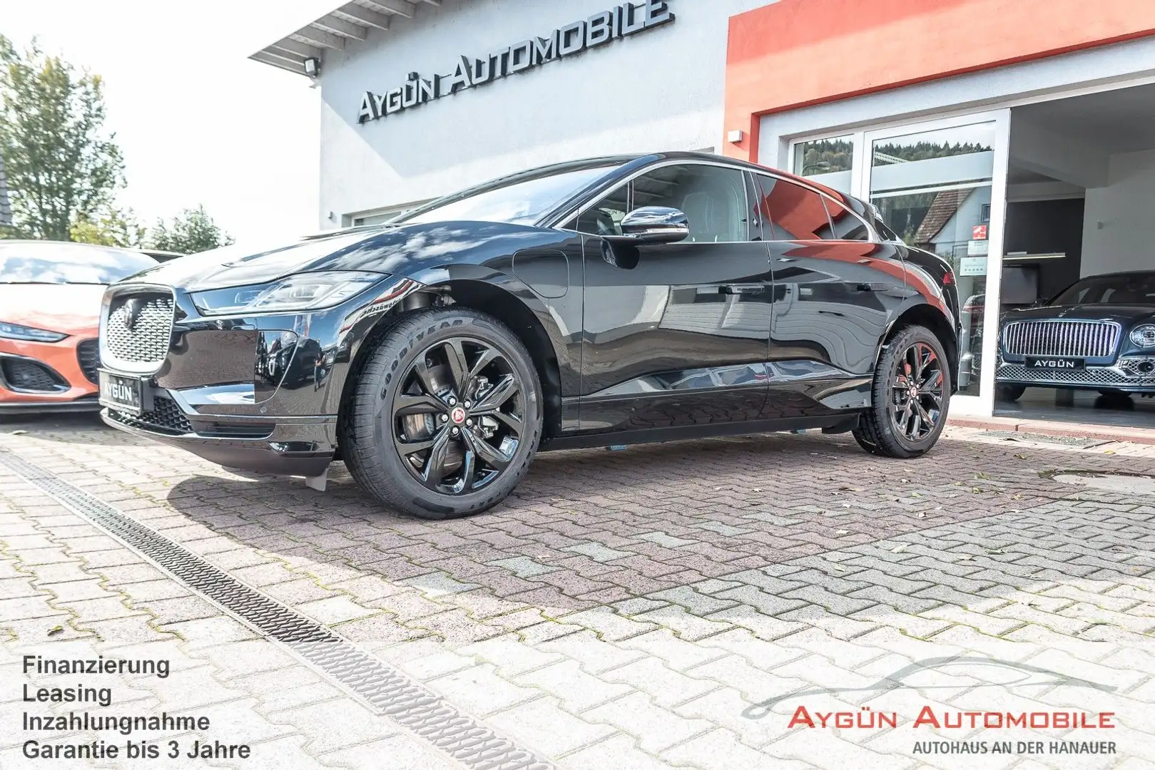 Jaguar I-Pace I-PACE EV 400 S*ACC*Panorama*Luftfederung*20"-Z* Černá - 2