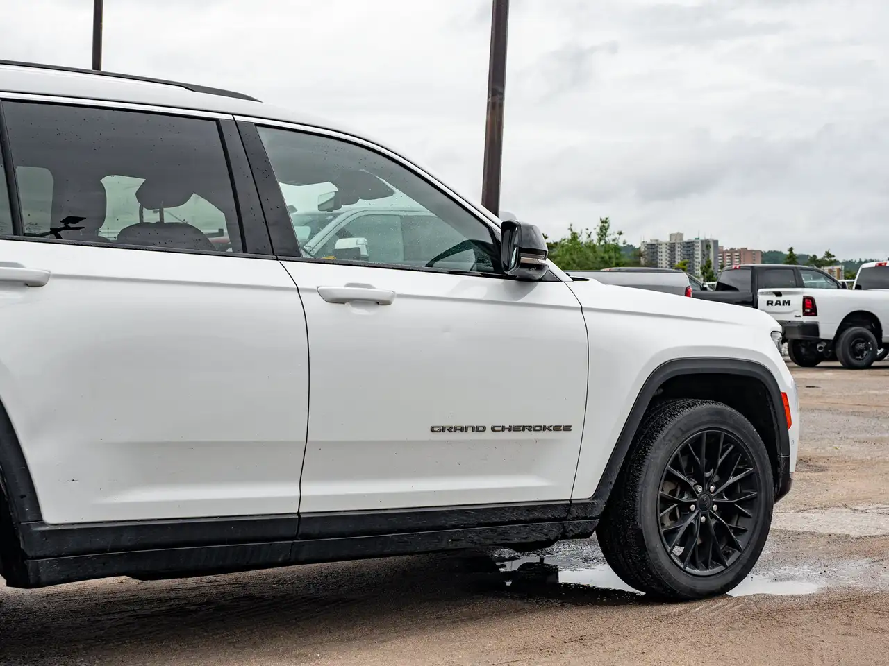 Jeep Grand Cherokee снимка Jeep Grand Cherokee