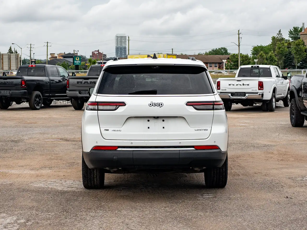 Jeep Grand Cherokee снимка Jeep Grand Cherokee