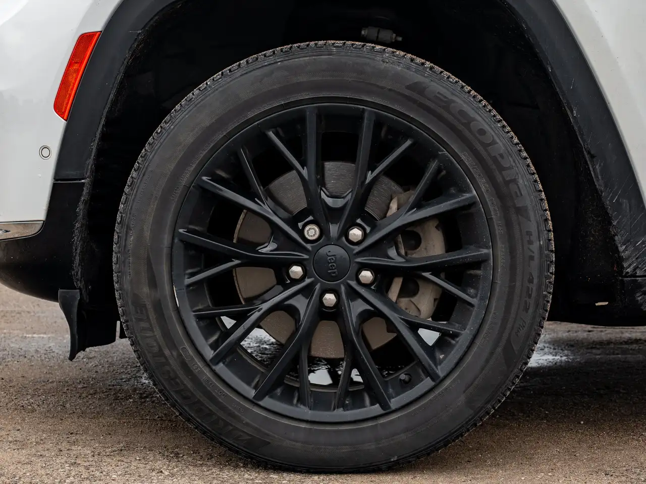 Jeep Grand Cherokee снимка Jeep Grand Cherokee