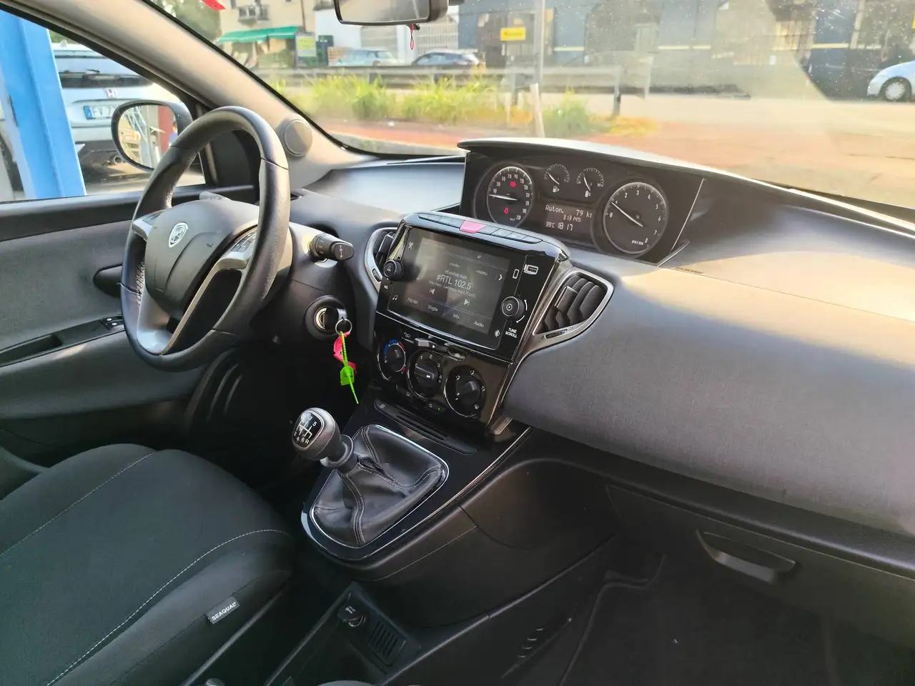 Lancia Ypsilon 2022 — фото 8