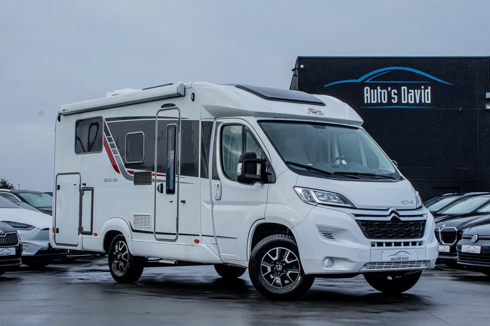 Bürstner Nexxovan T620G 2.2 HDI Aut. Camper 4 BEDDEN Bianco - 1