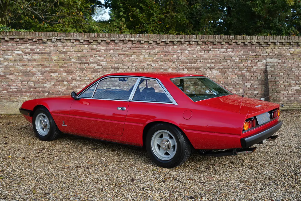 Ferrari 365 GT4 2+2 Very refined state of originality, One of, foto 2