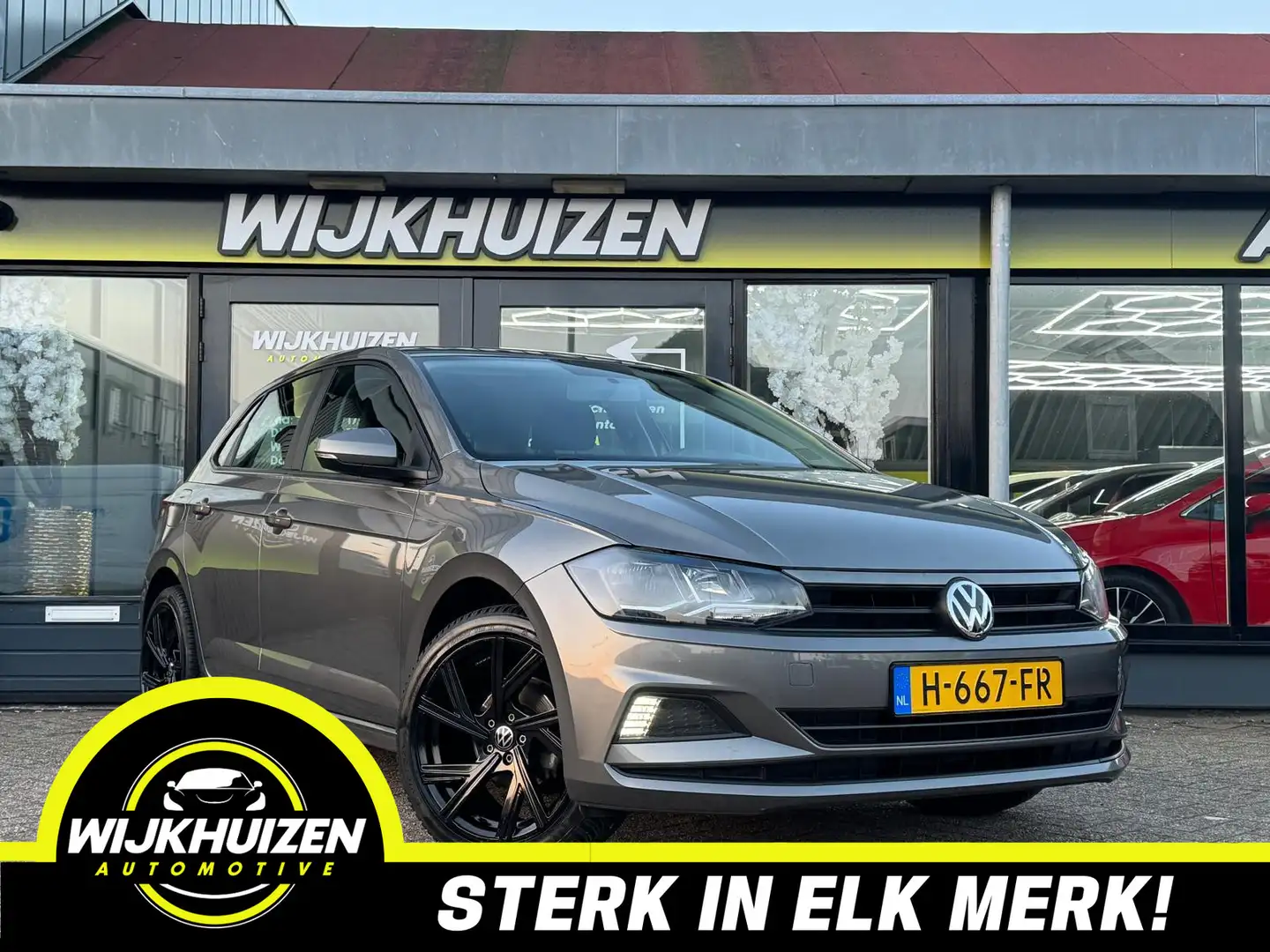 Volkswagen Polo 1.0 R-Line met Led !!! 17 Inch !!! Btw !!! Airco ! Grau - 1