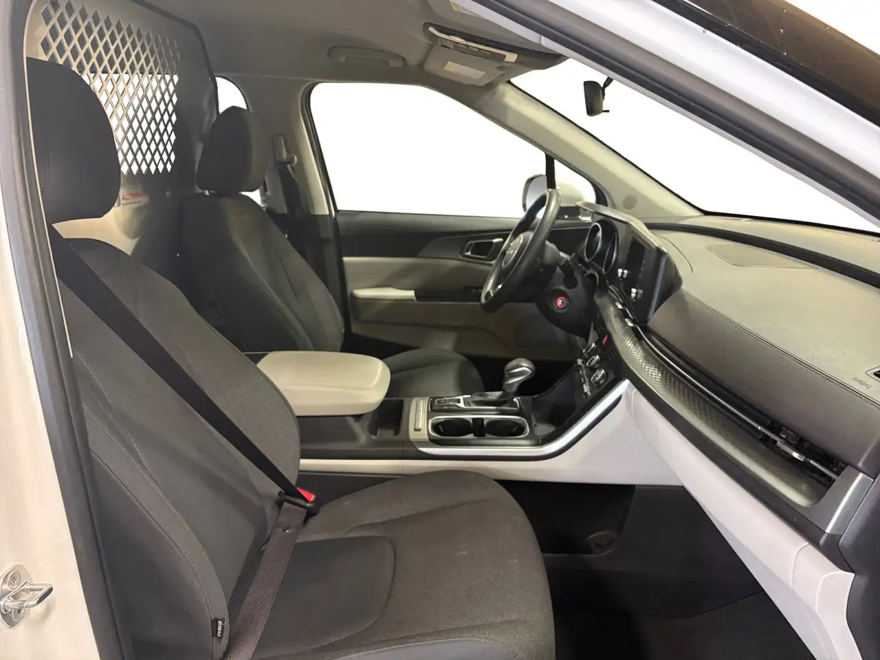 Kia Carnival снимка Kia Carnival