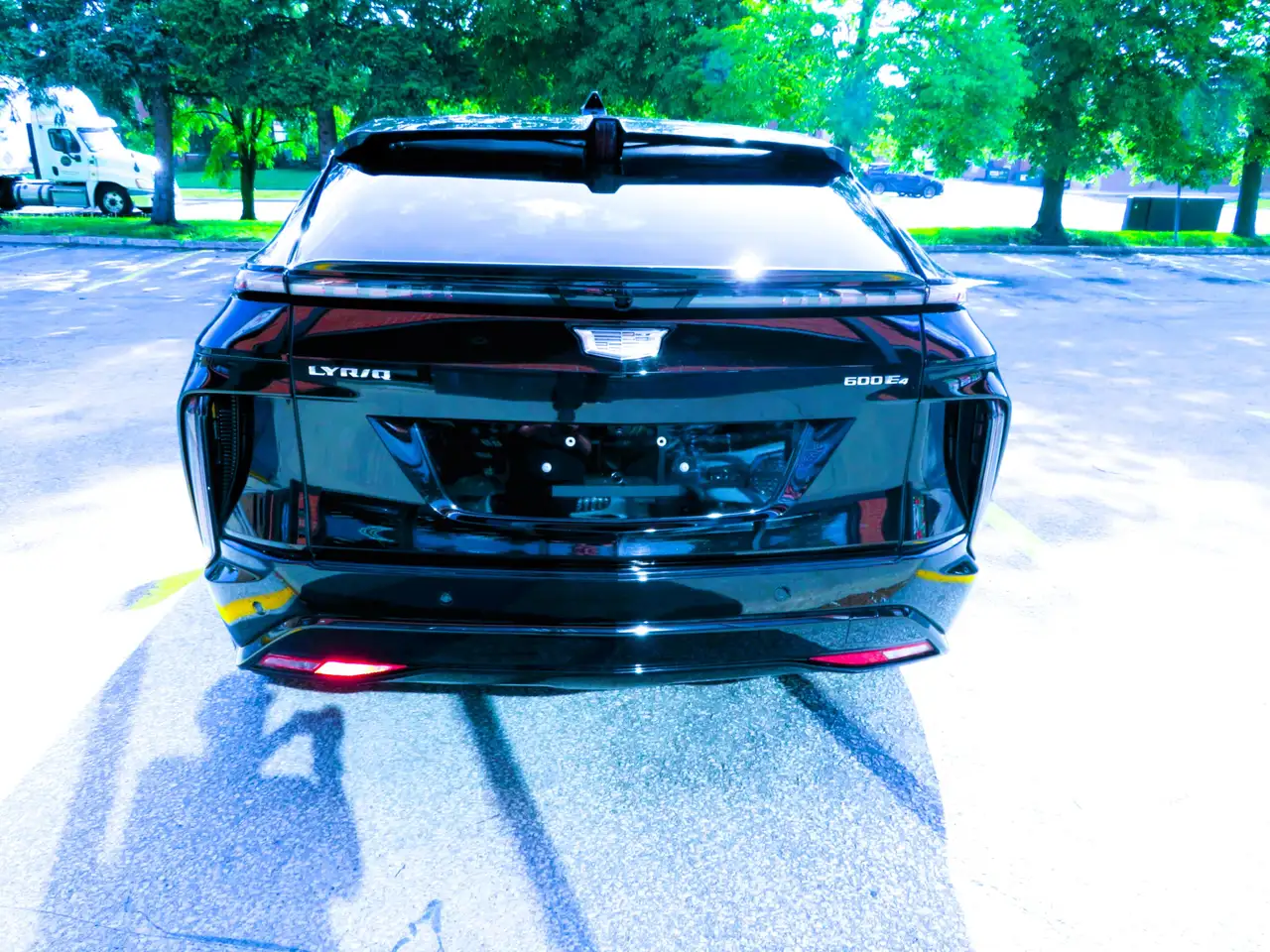 Cadillac Lyriq снимка Cadillac Lyriq