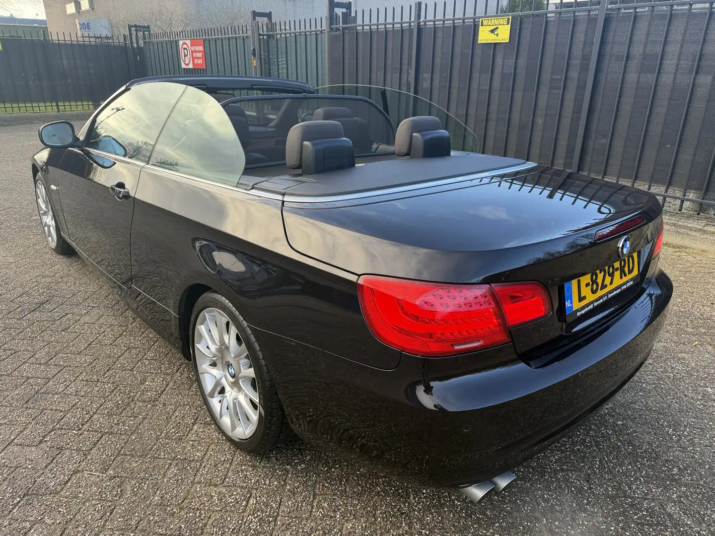 BMW 330 3-serie Cabrio 330i High Executive Individual Noir - 2